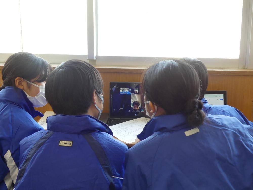 オンラインによる国際交流4