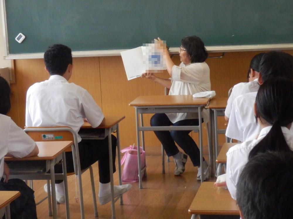 「すずらんの会」の方による読み聞かせ3