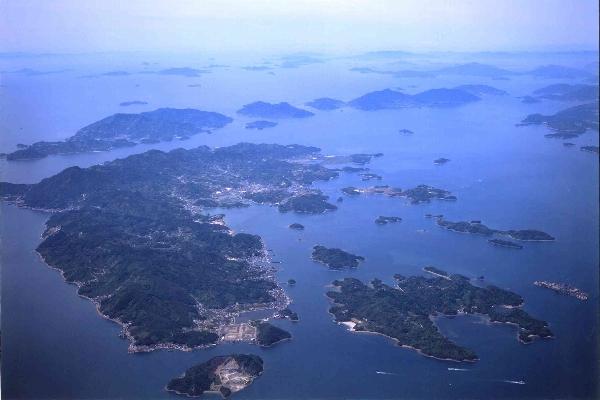 大崎上島町全域の航空写真